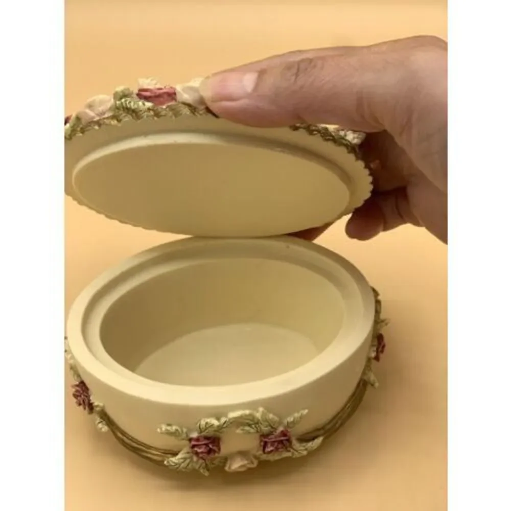 Vintage DEZINE Hand painted Applied Roses and Japan Flowers Trinket Box